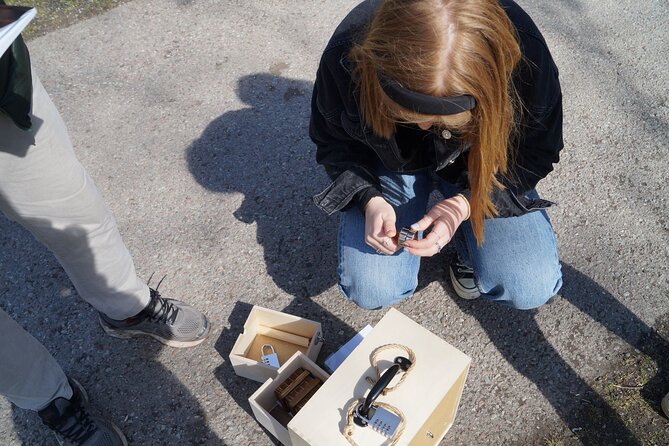 2 Hour Escape Room City Walk and History Experience in Stockholm - Getting Started at Trångsund 4 With Your Mystery Box