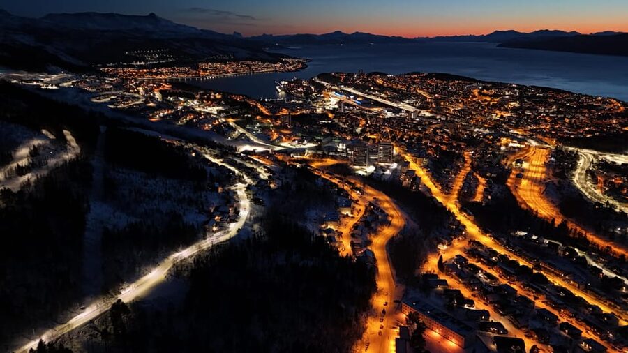 Abisko: Fjord Sightseeing and Photography Tour - Crossing at Riksgränsen: how this 6-hour fjord photo day really works