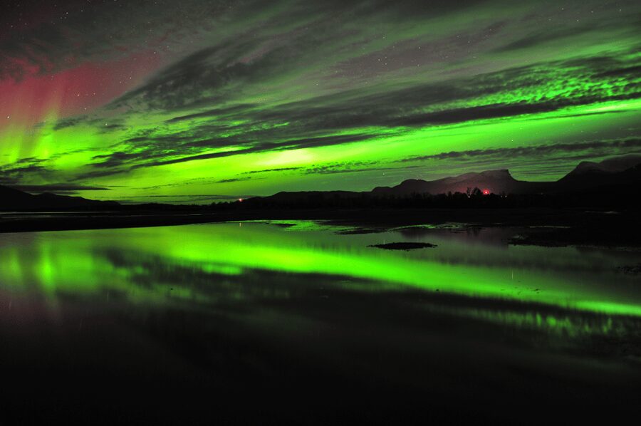 Abisko: Guided Autumn Aurora Chase with Hotel Transfers - What You Need to Wear: Warm Overalls and Boots