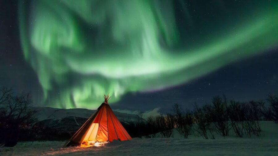 Abisko: National Park Northern Lights Photo Tour - Your Gear Kit: DSLR, Tripod, Overalls, Headlamp, and the Photo Starter Plan