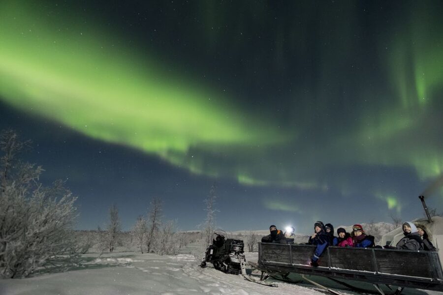 Abisko: National Park Northern Lights Photo Tour - The 4-Hour Rhythm, Pickup, and How Small Groups Work