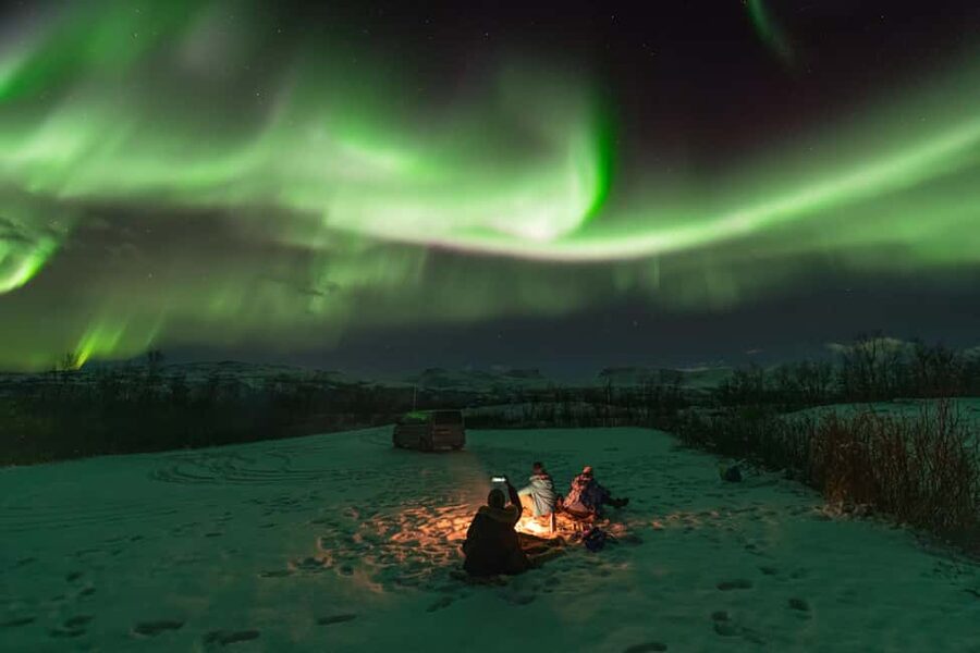 Abisko: Northern Lights Photography Tour with Dinner - Key takeaways before you go