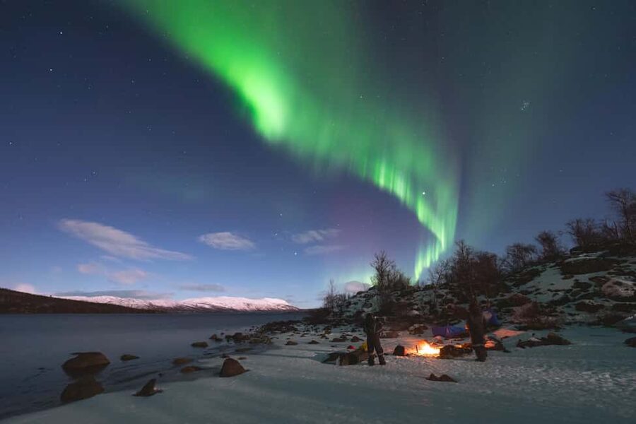 Abisko: Northern Lights Photography Tour with Dinner - The 4x4 van and the secret stops up to 300 km