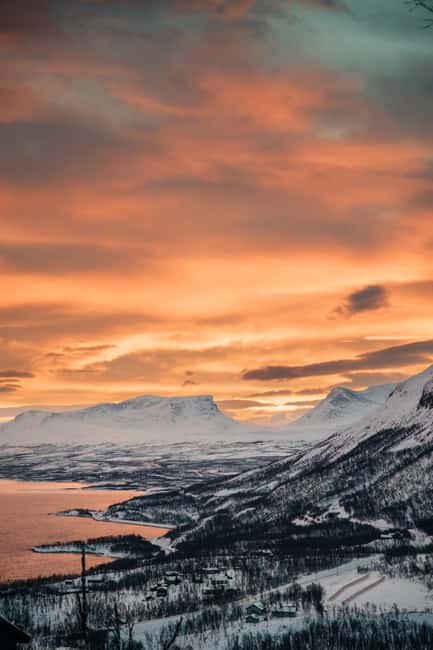Abisko: Photo Hike with Professional Photographer - Who this tour fits best