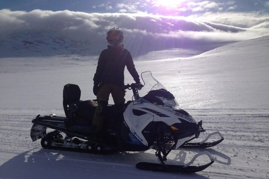 Abisko: Snowmobile Sled Expedition with Snack and Hot Drink - What You’ll See: Snowy Forests, Frozen Lakes, and Lapporten Valley