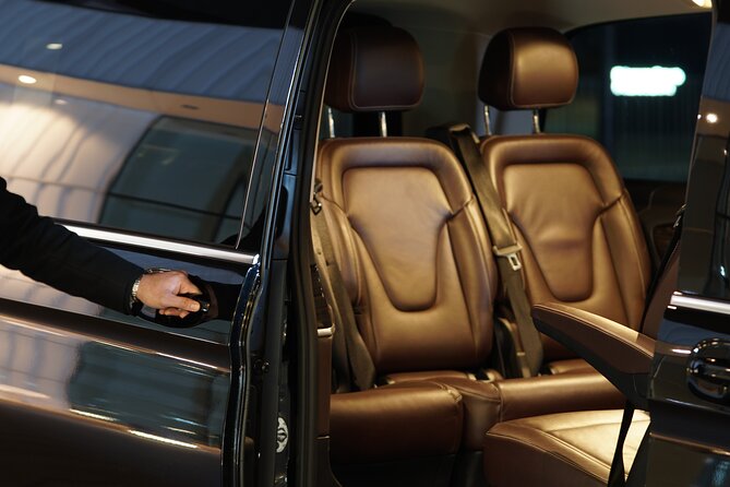 Airport Limousine Transfer: Arlanda Airport to Stockholm City 1-7 Passengers - Key Things I Noticed About This Airport Transfer
