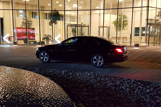 Airport Limousine Transfer: Arlanda Airport to Stockholm City 1-7 Passengers - Timing, Waiting Time, and Handling Delays Like a Pro
