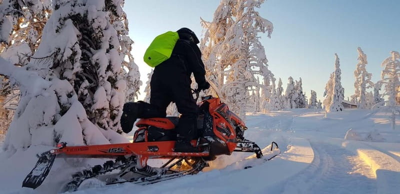 Arvidsjaur: 2-hour snowmobile tour in Swedish Lapland - Briefing, Equipment Rules, And License Checks You Should Plan For