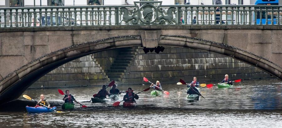 City Kayak Tour - What you actually see from the water