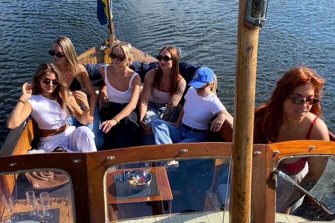Discover Stockholm by Vintage Wooden Boat - The vintage wooden boat feel on Stockholm’s waterways