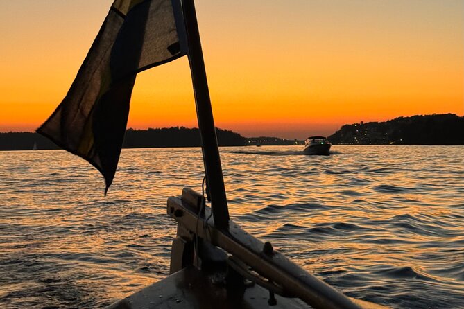 Discover Stockholm by Vintage Wooden Boat - Karlbergskanalen and Karlberg Palace: city beauty in a calmer rhythm
