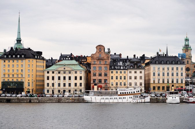 Discover Stockholm’s most Photogenic Spots with a Local - Old Wooden Houses, Cobblestones, Katarina kyrka, and Cornelisparken