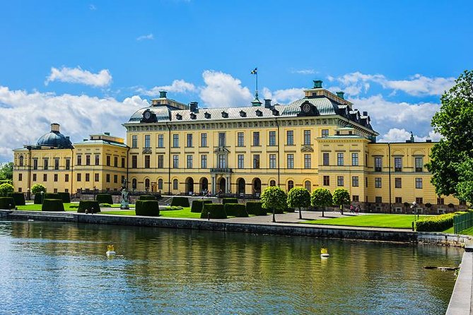 Drottningholm Palace PRIVATE and Royal Chinese Pavilion Visit - Drottningholm Palace: a UNESCO royal castle you can actually take in