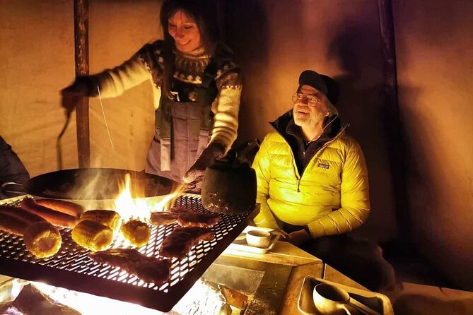 Enjoy the Aurora show on top of the mountain inc tipi dinner - FAQ