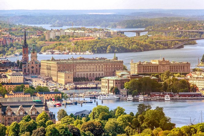 Explore the Instaworthy Spots of Stockholm with a Local - Stop 5: Kungsträdgården Park, Event Energy and Cherry Blossom Season