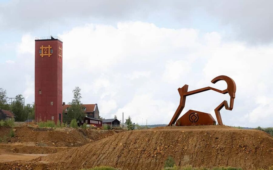 Falun: Guided tour underground of Falu Mine - Surface before the stairs: the Great Pit walk and included cultural stops