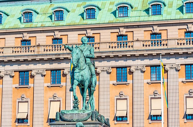 Family-Friendly Fun Stockholm Private Guided Tour with Kids - The Royal Palace entrance, Outer Courtyard, and the ceremonial feel