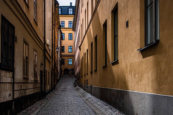 From Cobblestones to Castles. The Medieval Magic of The Old Town - Key things you will notice on this Old Town walk