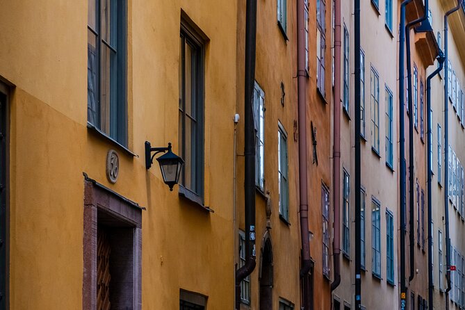 From Cobblestones to Castles. The Medieval Magic of The Old Town - The Royal Palace area: power and practicality in the same view
