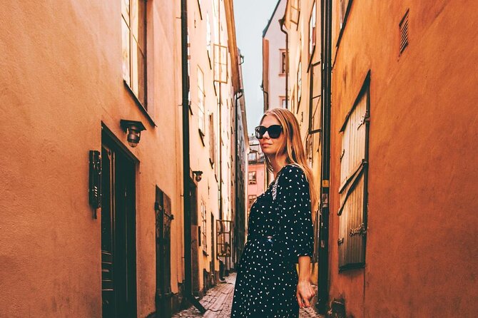 Ghosts of Stockholm: A Guided Tour of Horror and Dark Folklore - Prästgatan and Old Town cobblestones: where the walls feel like boundaries