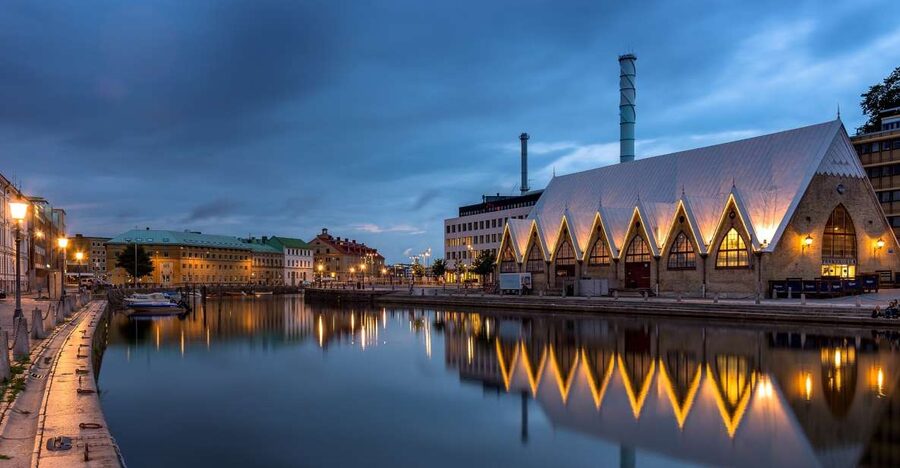Gothenburg: Capture the most Photogenic Spots with a Local - Meeting at Skansen Kronan: Fortress Facade Views First
