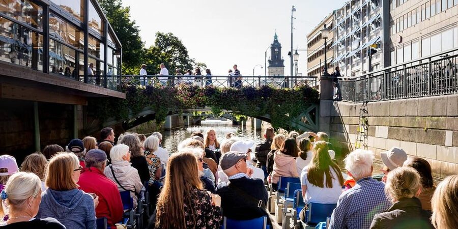 Gothenburg: City Canal Sightseeing Cruise - Booking and Meeting Day Tips That Actually Help