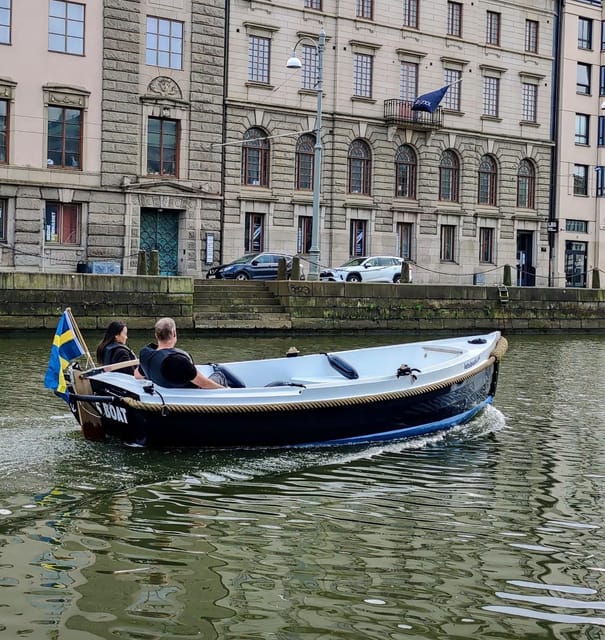 Gothenburg city center: Electric selfdrive boat tour - Should you book this electric self-drive boat tour in Gothenburg?