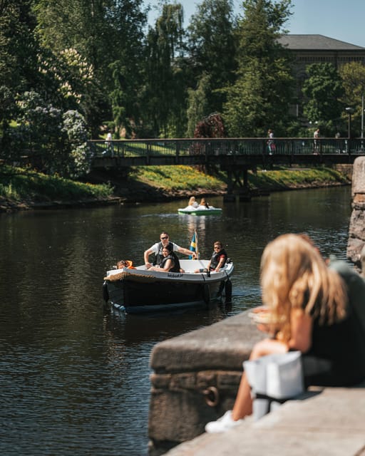 Gothenburg city center: Electric selfdrive boat tour - Getting started at Christina Nilssons gata 1, from dock to boat with one click