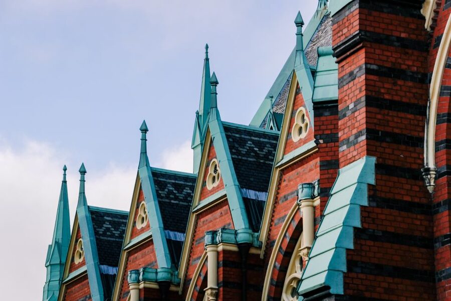Gothenburg: Express Walk with a Local in 60 minutes - Fish Church and Opera House: Two Stops That Tell Different Sides of Gothenburg