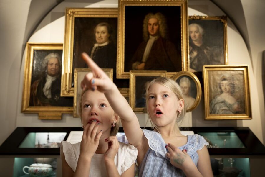 Gothenburg: Go City All-Inclusive Pass with 20+ Attractions - Museum day in Gothenburg: Röhsska and Universeum as your anchors