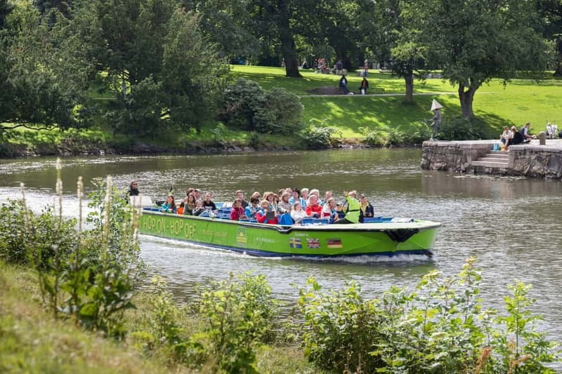 Gothenburg: Hop-On Hop-Off 24-Hour Sightseeing Boat - Onboard Experience: Live Stories, Open-Air Views, and How to Time It