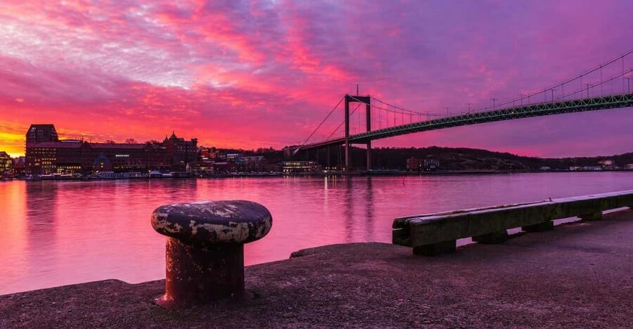 Gothenburg: Insta-Perfect Walk with a Local - Meeting outside the fortress, then getting oriented fast