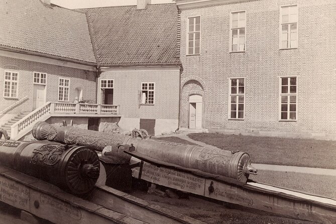 Grand Castle Tour Drottningholm and Gripsholm (private service) - Gripsholm Castle on Lake Mälaren, the Gustav Vasa connection
