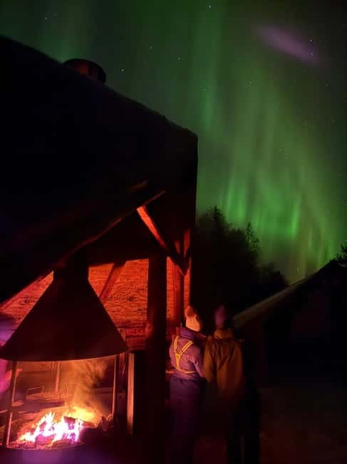 Guarantee Northern Lights Hunt by Minibus With Local Guide - What Waiting with Blankets Actually Does for You