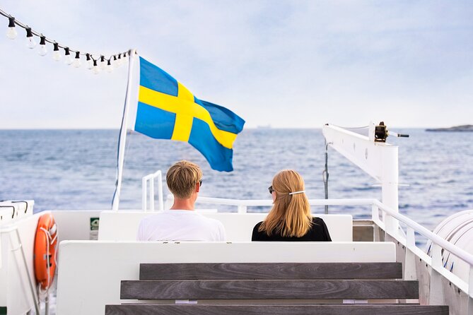 Guided boat tour to Vinga in Gothenburg - Getting to Lilla Bommen and staying flexible