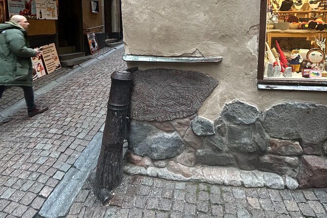 History and Secrets of Gamla Stan Audio GPS Guided Walking Tour - Who should book this, and who might not love it
