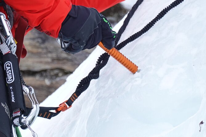 Ice Climbing Experience with Certified Guide - When heavy wind and snowfall show up