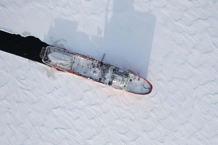 Icebreaker Cruise 2 h - Polar Explorer Icebreaker and Axelsvik, the Lapland border region vibe