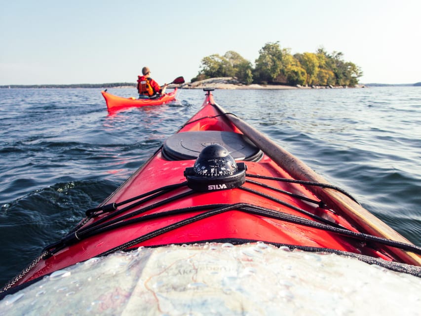 Island Hopping by Kayak & Wild Camping – Archipelago Escape - The Paddling Day Rhythm: Speed, Breaks, and Finding Your Own Tempo