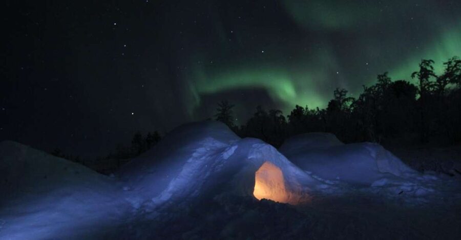 Kiruna: Build your own igloo overnight Tour - Building your igloo: the snow work is the main event