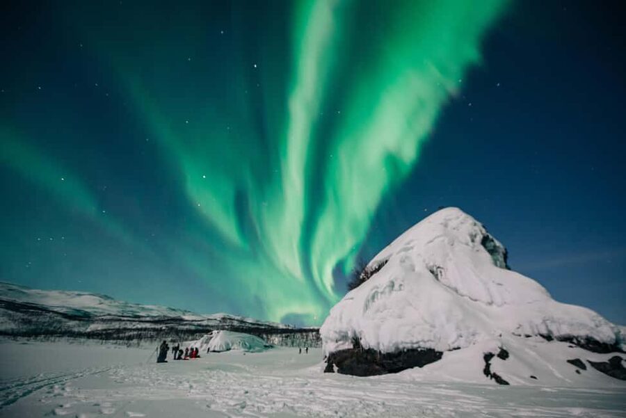 Kiruna: Northern Lights Chase with Car - Photography Tips Without the Photographer Ego