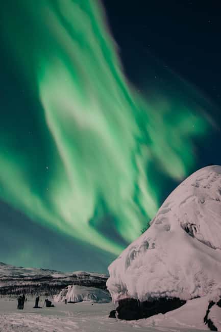 Kiruna: Northern Lights Snowmobile Tour - Small-group setup: what a max of 8 people really changes