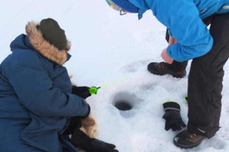 Lulea: Ice Fishing Tour in the heart of the city with Guide - Gamla Hamnkranen meeting point: easy to find, easy to start