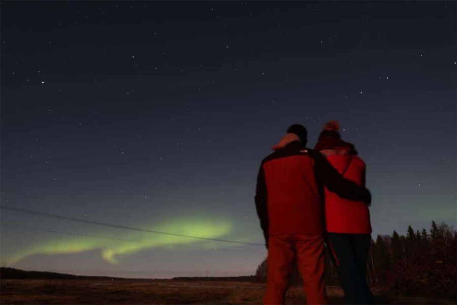 Luleå: Northern Lights Tour by Car with Swedish Treats - Aurora Photo Tips and the Free Tripod Advantage