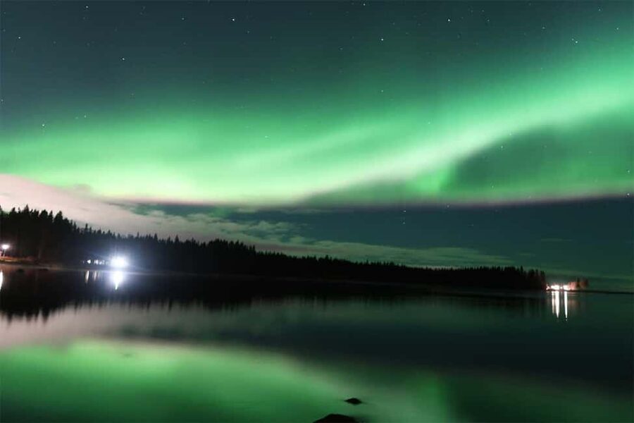 Luleå: Northern Lights Tour by Car with Swedish Treats - Meet at Your Hotel, Then Head Out With a Small Group
