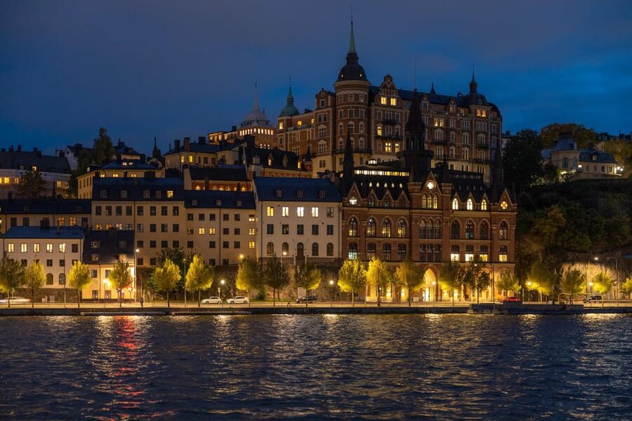 Magical ''Stockholm by Night'' Photo Walk - What you get after the walk: Skyline Stories and an eBook