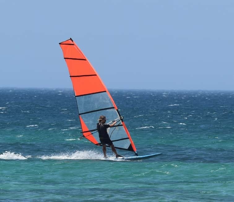 Malmö: Beginner class Dynamic Windsurfing - Group size and coaching: up to 6 means more focused attention