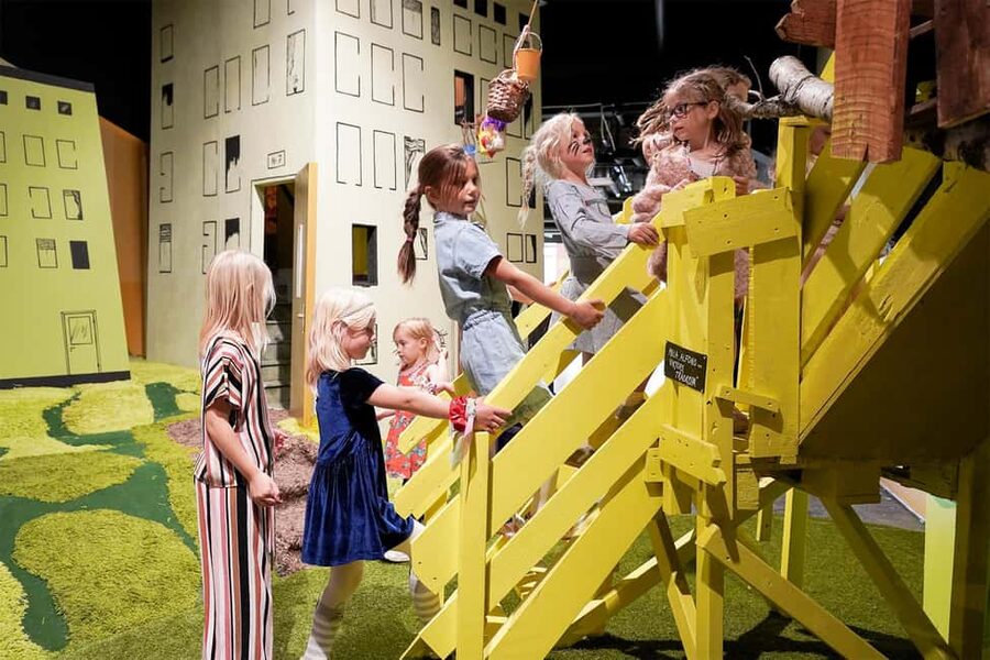 Malmö: Funnys Äventyr - Play Areas, Kids’ Theater & Carousel - Six interactive exhibits, from Alfie Atkins to the Cat Spies