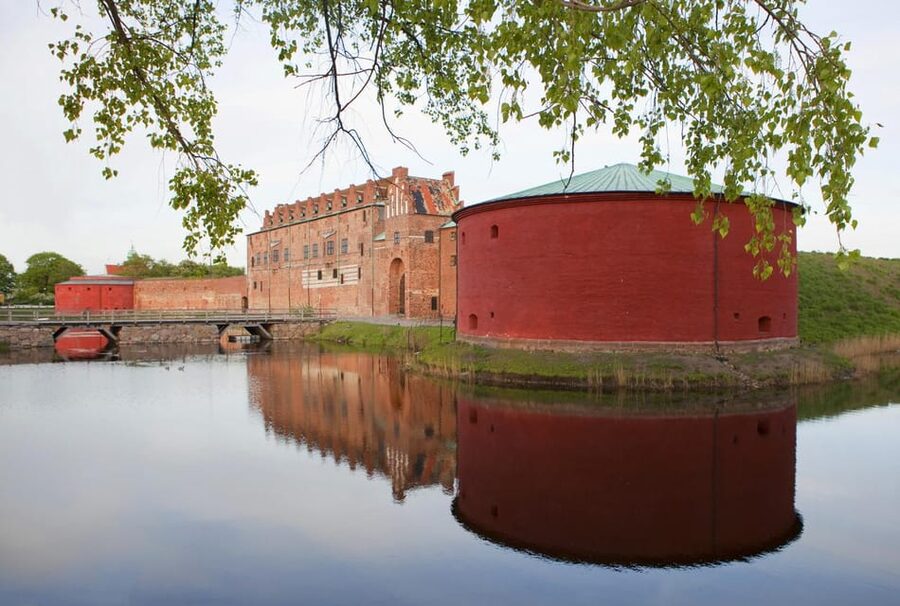 Malmö: Sightseeing and Landmarks tour by bike - St. Peter’s Church: the classic stop that gives the city context