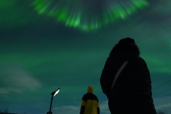 Northern Light Minibus Hunt to Abisko National Park - Warm Drinks, Sweet Snacks, and the Small Stuff That Matters